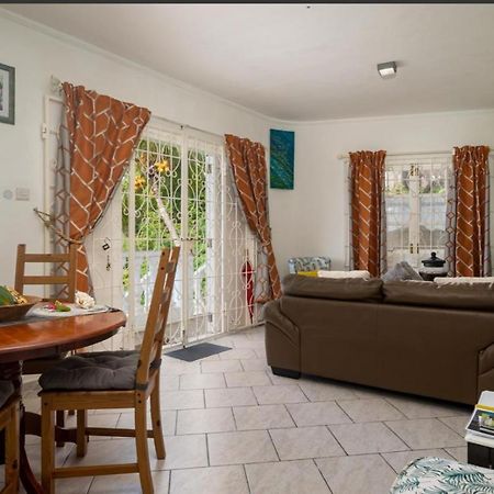 Epea Ocean View Apartment Tortoise Machabee Eksteriør billede